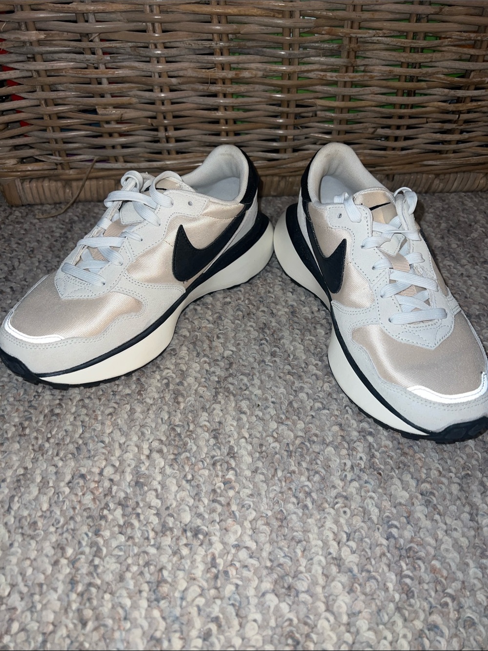 Nike Cream and Black Retro Runner Shoes